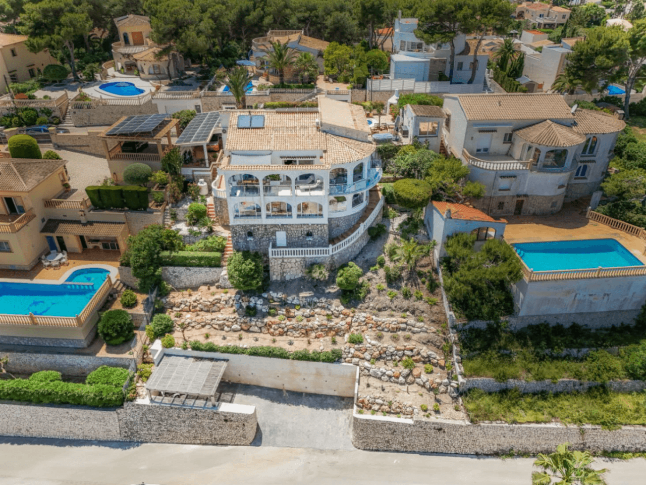 Villa con vistas panorámicas al mar y la Isla de Portichol en Javea