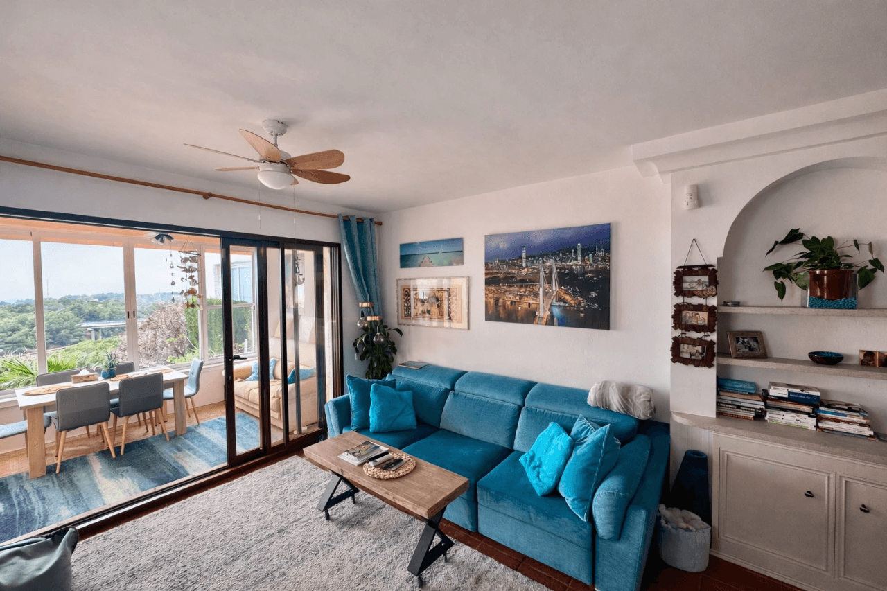 Preciosa casa adosada con vistas al mar en Altea Hills y licencia turistica