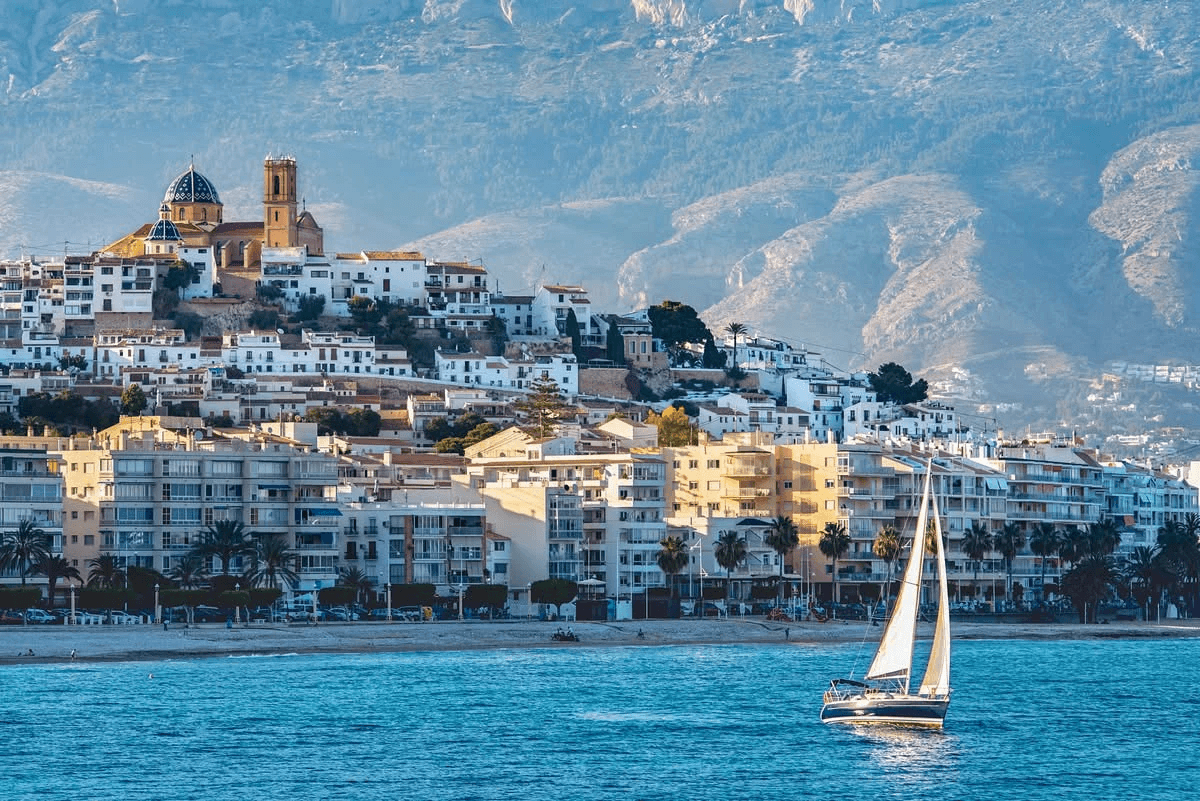 Preciosa casa adosada con vistas al mar en Altea Hills y licencia turistica